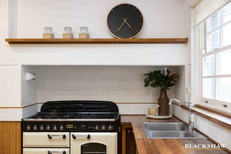 73 Euree Street Reid