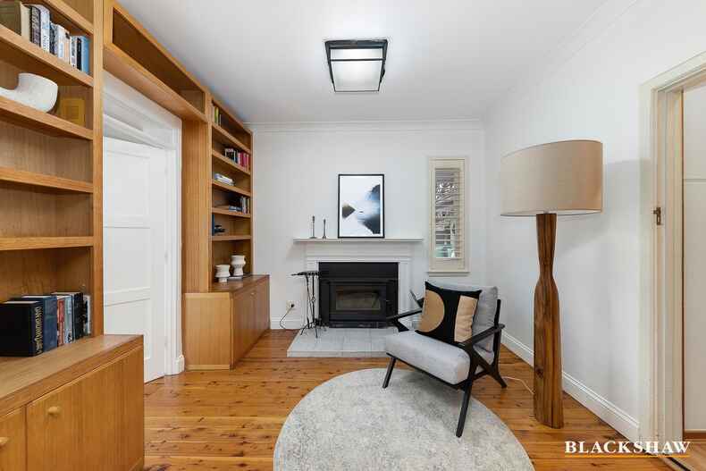 73 Euree Street Reid