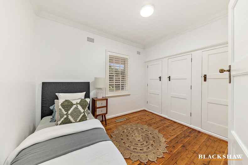 73 Euree Street Reid