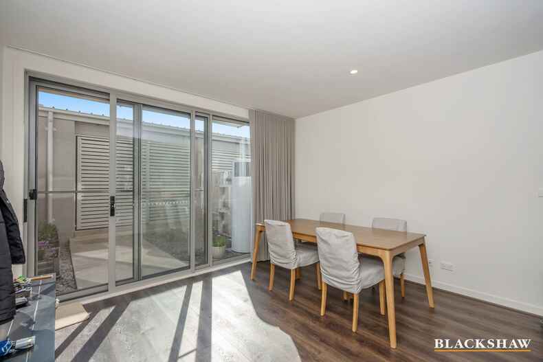 52/124 John Gorton Drive Coombs