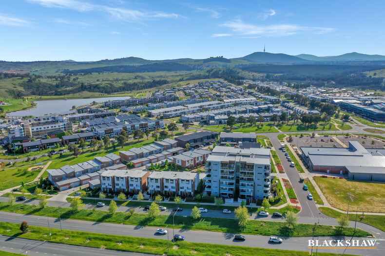 52/124 John Gorton Drive Coombs