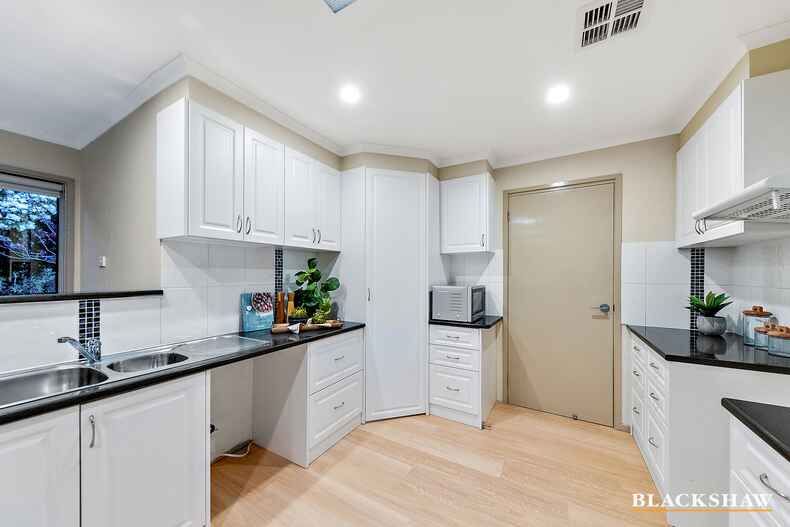 20 Dowthwaite Street Fraser 20 Dowthwaite Street Fraser