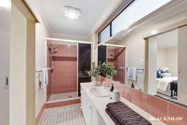 20 Dowthwaite Street Fraser 20 Dowthwaite Street Fraser