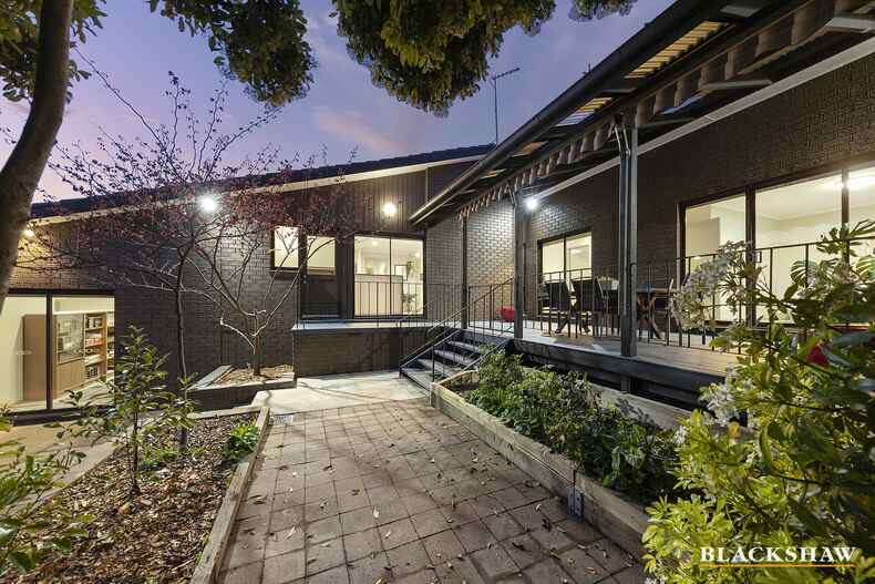 20 Dowthwaite Street Fraser 20 Dowthwaite Street Fraser