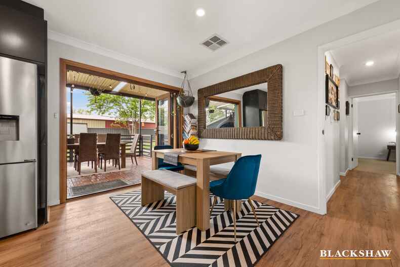 19 Scantlebury Crescent Theodore 19 Scantlebury Crescent Theodore