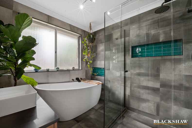 19 Scantlebury Crescent Theodore 19 Scantlebury Crescent Theodore