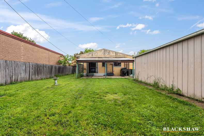 25 Tungun Street Narrabundah 25 Tungun Street Narrabundah