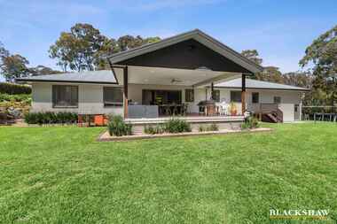 42 Barrakee Drive Long Beach