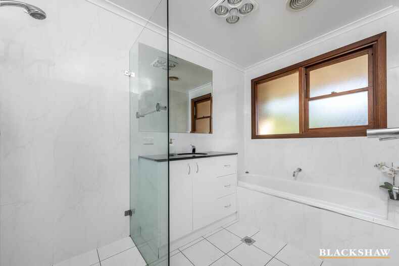 13 Schonell Circuit Oxley 13 Schonell Circuit Oxley