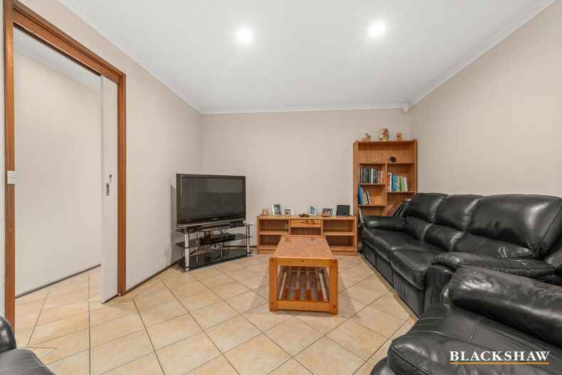 21 McTaggart Crescent Kambah 21 McTaggart Crescent Kambah