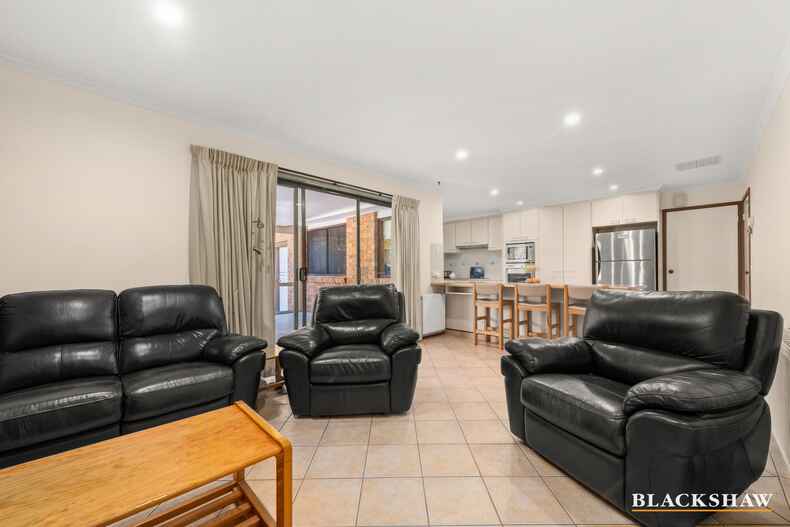21 McTaggart Crescent Kambah 21 McTaggart Crescent Kambah