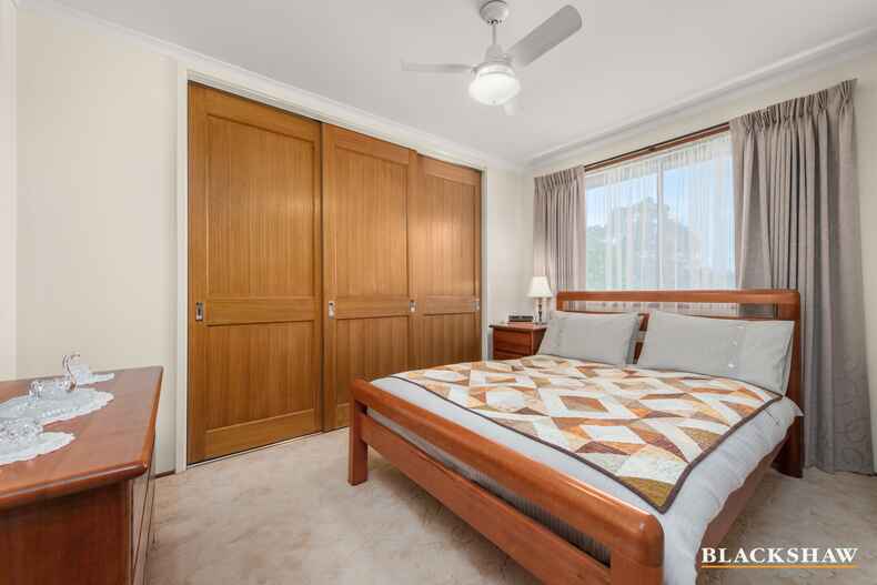 21 McTaggart Crescent Kambah 21 McTaggart Crescent Kambah