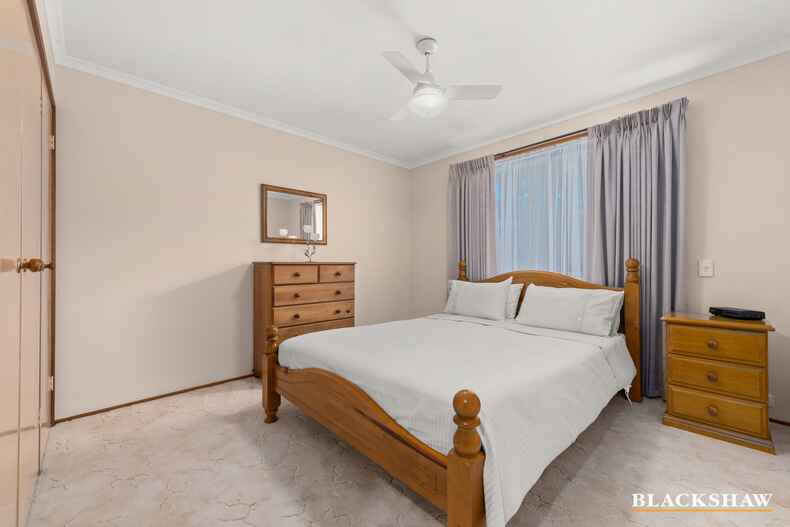 21 McTaggart Crescent Kambah 21 McTaggart Crescent Kambah