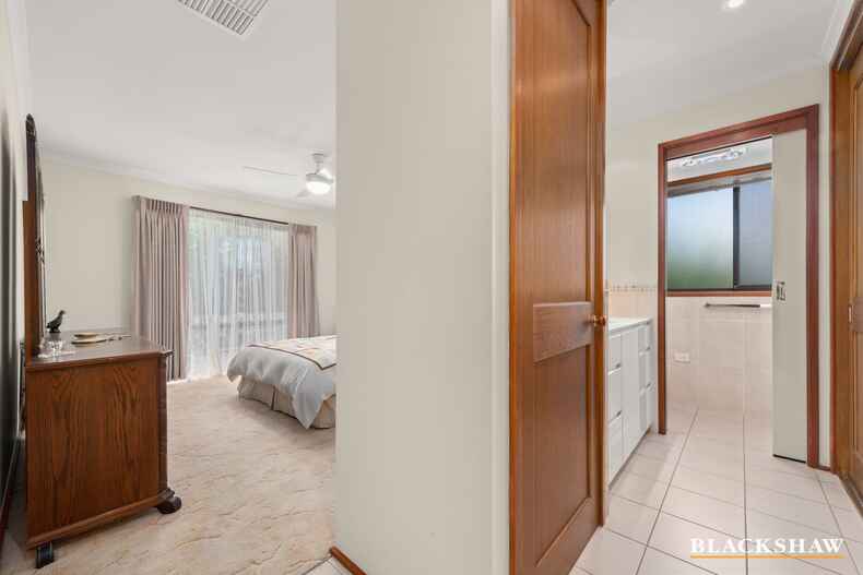 21 McTaggart Crescent Kambah 21 McTaggart Crescent Kambah