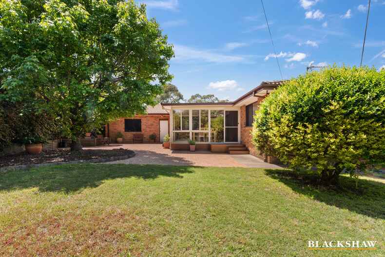 21 McTaggart Crescent Kambah 21 McTaggart Crescent Kambah