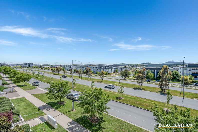 135/61 John Gorton Drive Wright 135/61 John Gorton Drive Wright