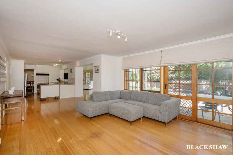 52 Rohan Rivett Crescent Mckellar 52 Rohan Rivett Crescent Mckellar