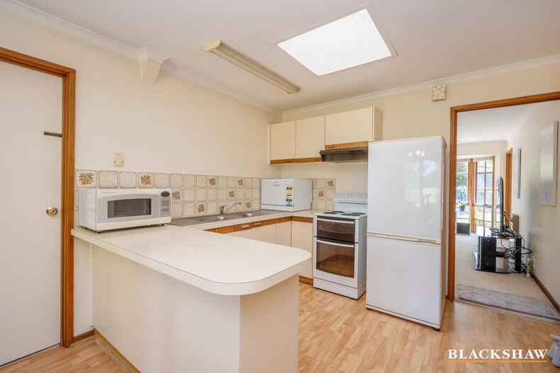 52 Rohan Rivett Crescent Mckellar 52 Rohan Rivett Crescent Mckellar