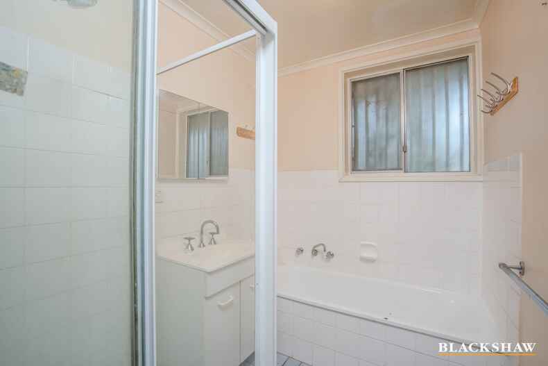 27 Holyman Street Scullin 27 Holyman Street Scullin