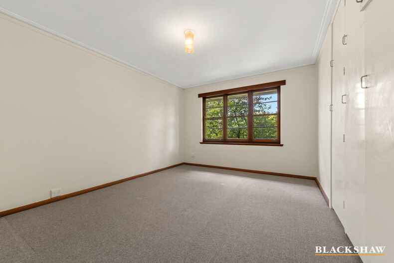 1 Gormanston Crescent Deakin