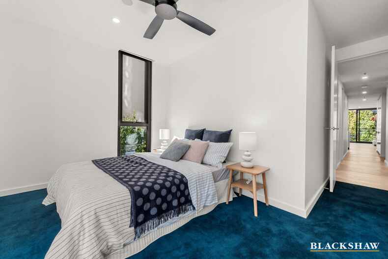 211/39 London Circuit City