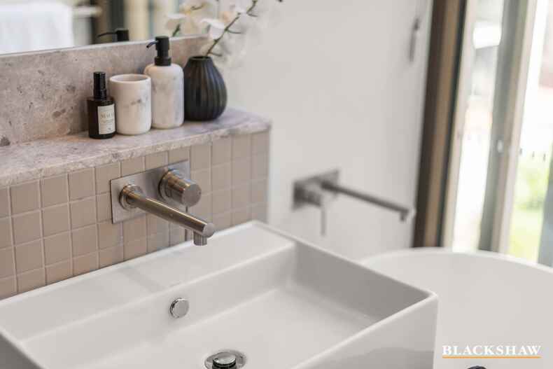 211/39 London Circuit City