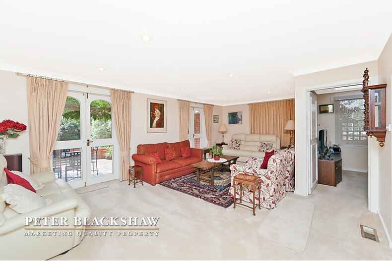 4 Carrington Street Deakin