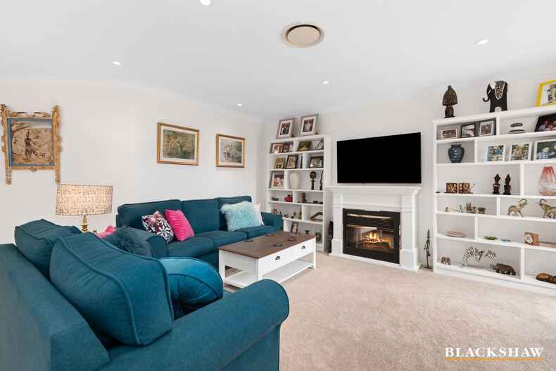 10 Stuart Place Sunshine Bay 10 Stuart Place Sunshine Bay