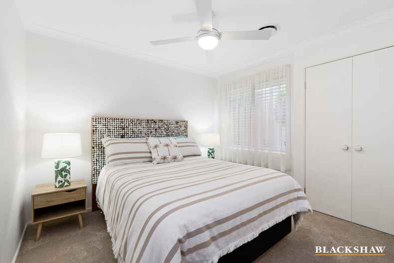 10 Stuart Place Sunshine Bay 10 Stuart Place Sunshine Bay