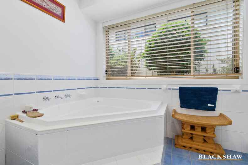 10 Stuart Place Sunshine Bay 10 Stuart Place Sunshine Bay