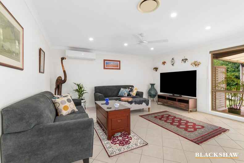10 Stuart Place Sunshine Bay 10 Stuart Place Sunshine Bay