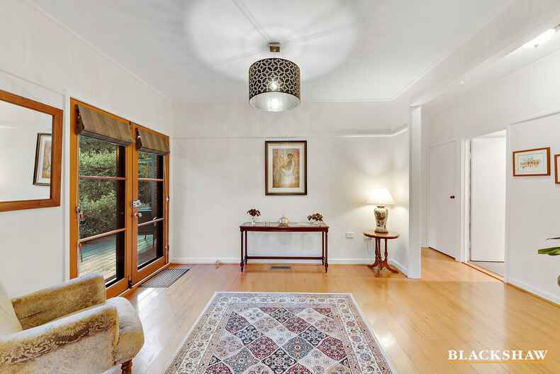 10 Abbott Street Yarralumla 10 Abbott Street Yarralumla