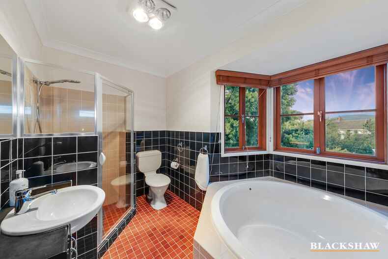 10 Abbott Street Yarralumla 10 Abbott Street Yarralumla