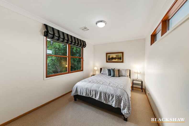 10 Abbott Street Yarralumla 10 Abbott Street Yarralumla