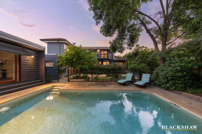 10 Abbott Street Yarralumla 10 Abbott Street Yarralumla