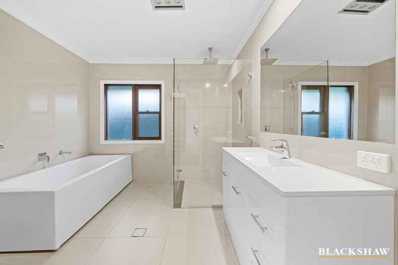 16 Barron Street Deakin 16 Barron Street Deakin