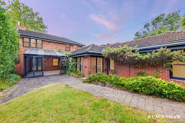 5 Bidwill Close Yarralumla