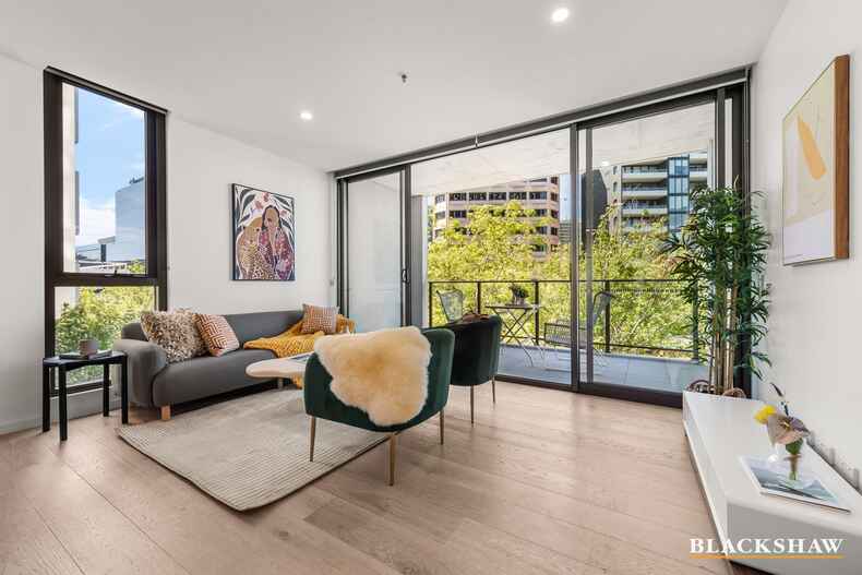 211/39 London Circuit City 211/39 London Circuit City