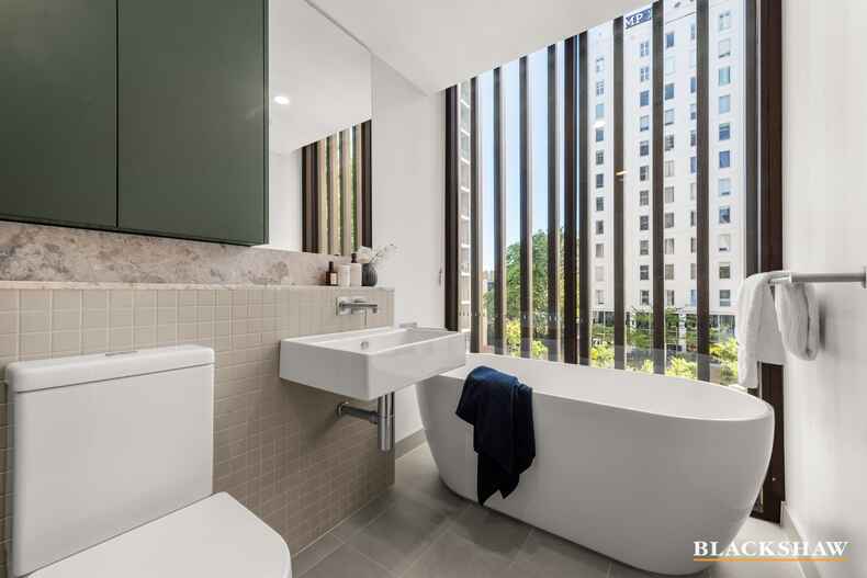 211/39 London Circuit City 211/39 London Circuit City