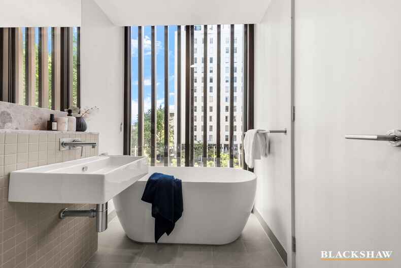 211/39 London Circuit City 211/39 London Circuit City