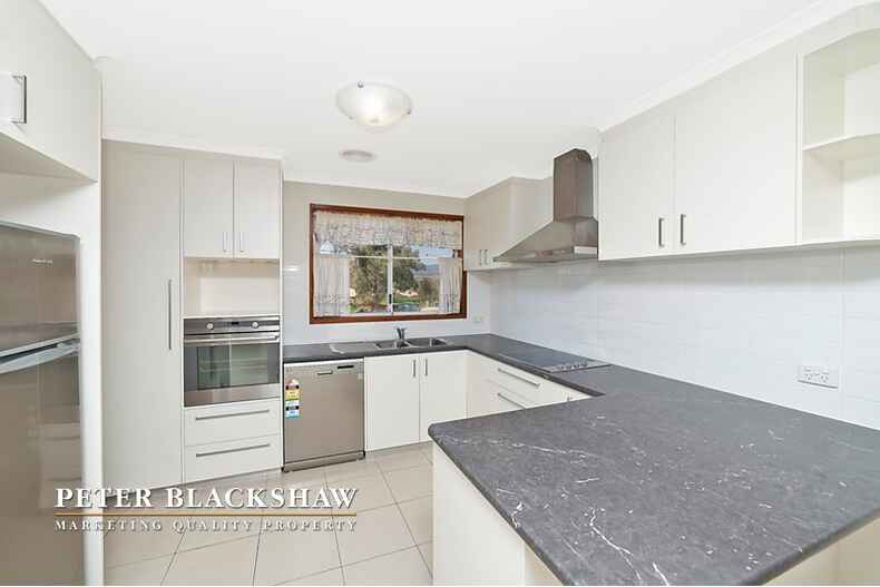 10 O'Connor Circuit Calwell 10 O'Connor Circuit Calwell