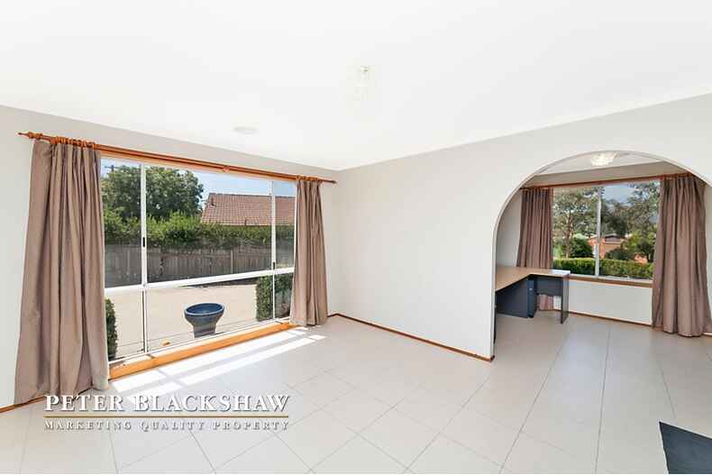 10 O'Connor Circuit Calwell 10 O'Connor Circuit Calwell