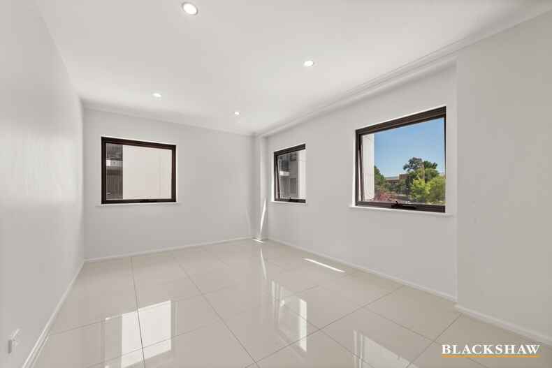 301/107 Canberra Avenue Griffith