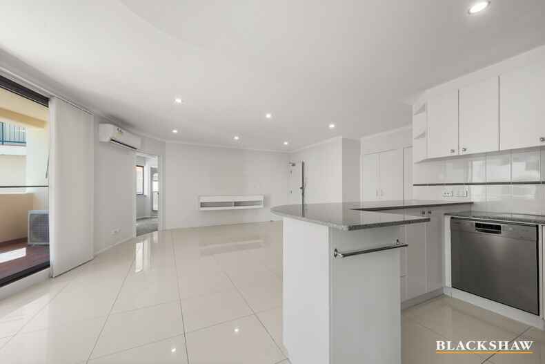 301/107 Canberra Avenue Griffith