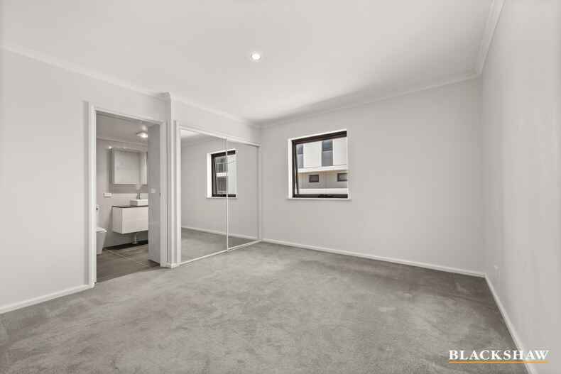 301/107 Canberra Avenue Griffith