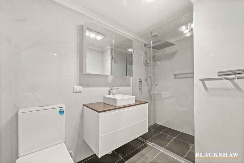 301/107 Canberra Avenue Griffith