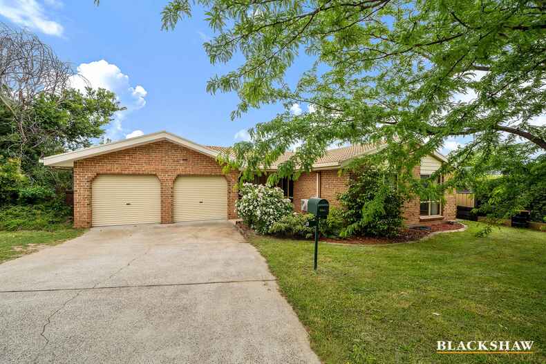 1 Helen Mayo Crescent Bonython 1 Helen Mayo Crescent Bonython