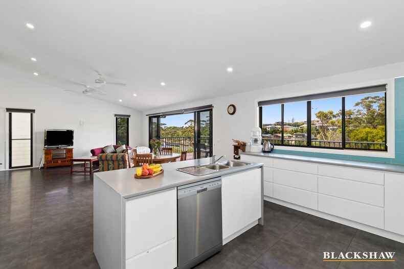 21 Mulgowrie Street Malua Bay 21 Mulgowrie Street Malua Bay
