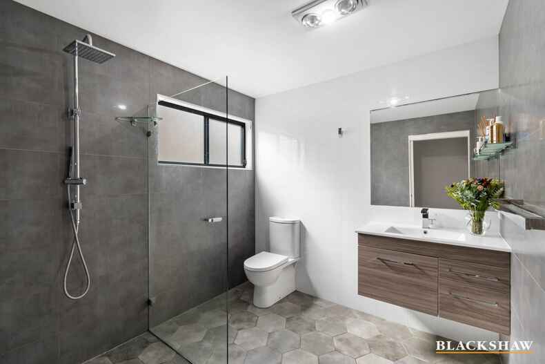 21 Mulgowrie Street Malua Bay 21 Mulgowrie Street Malua Bay