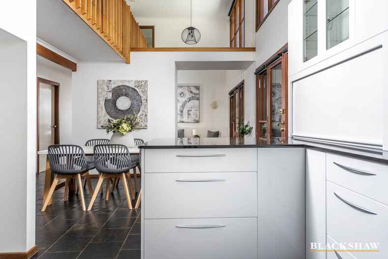 13 Schonell Circuit Oxley 13 Schonell Circuit Oxley